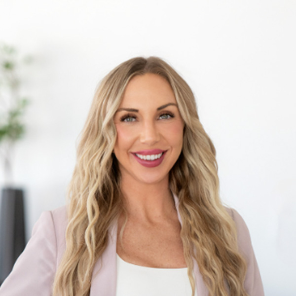 https://makermidtown.com/wp-content/uploads/2025/05/claire.jpg